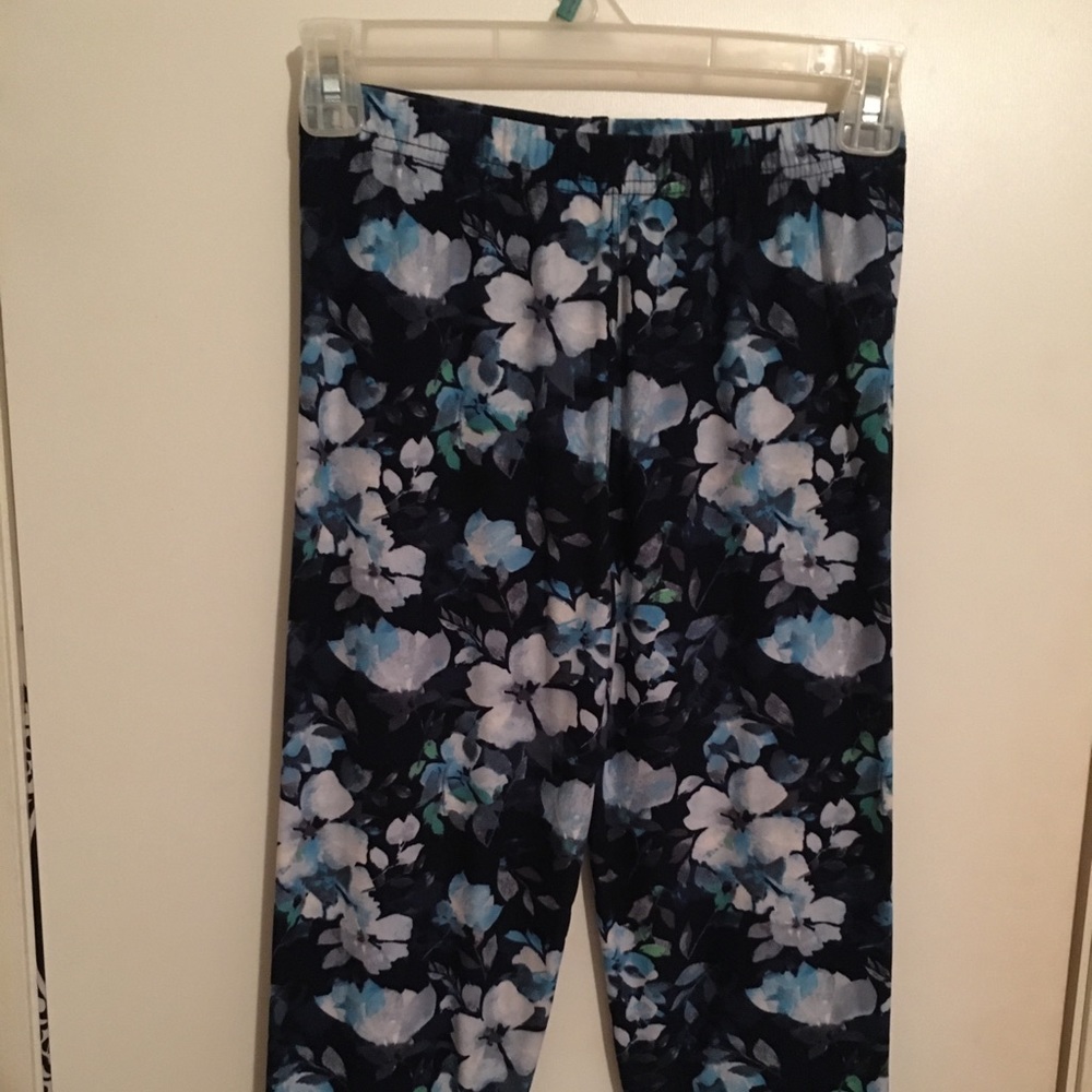 Floral print capris